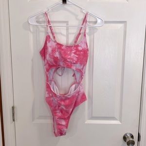 NWOT Women’s one-piece swimsuit with middle cutout-pink/white swirl-size medium